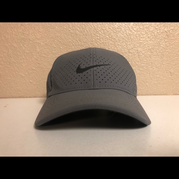 Nike hat grey